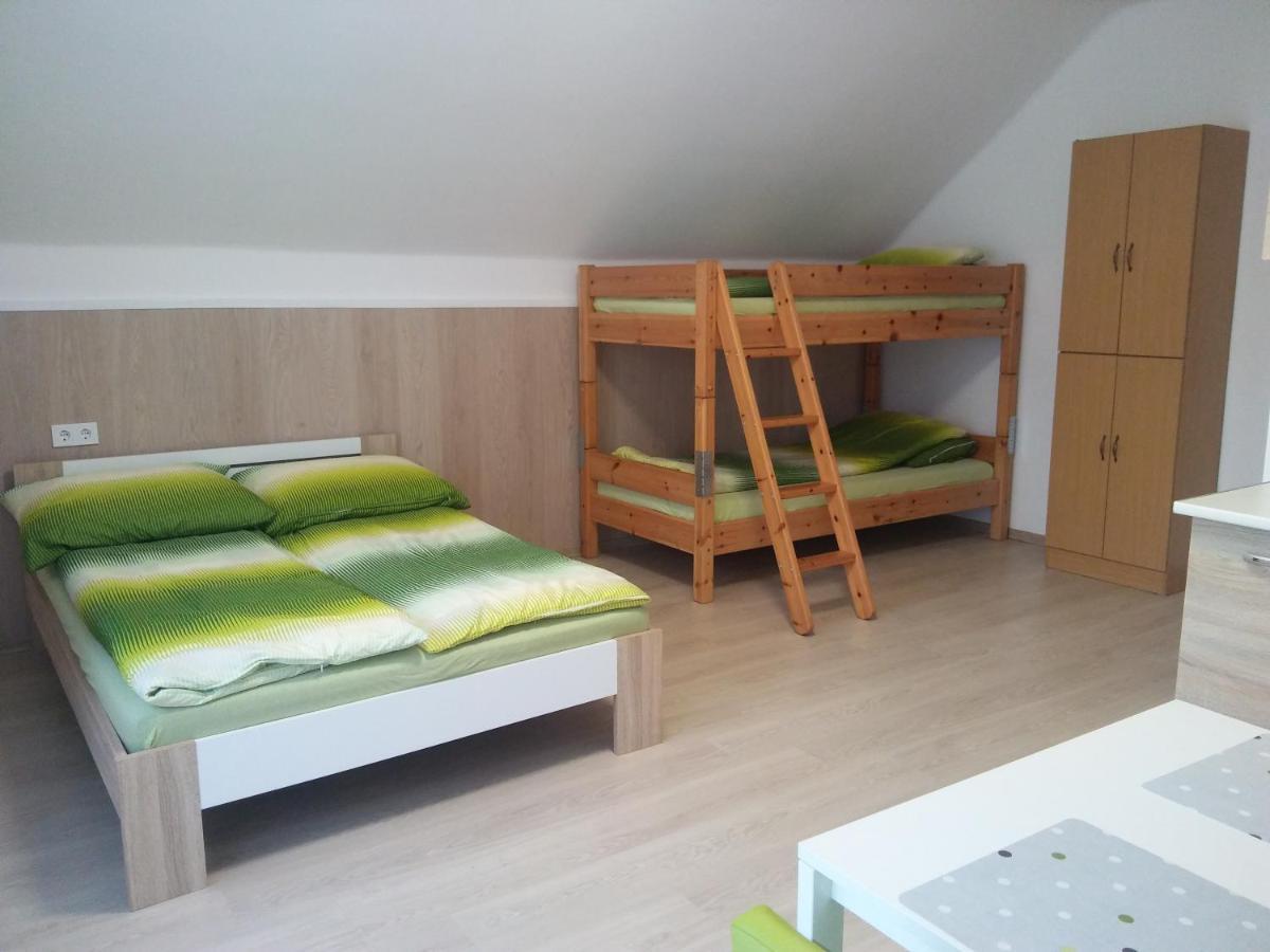 Elza Vendeghaz Apartment ชารอชปาตัก ภายนอก รูปภาพ