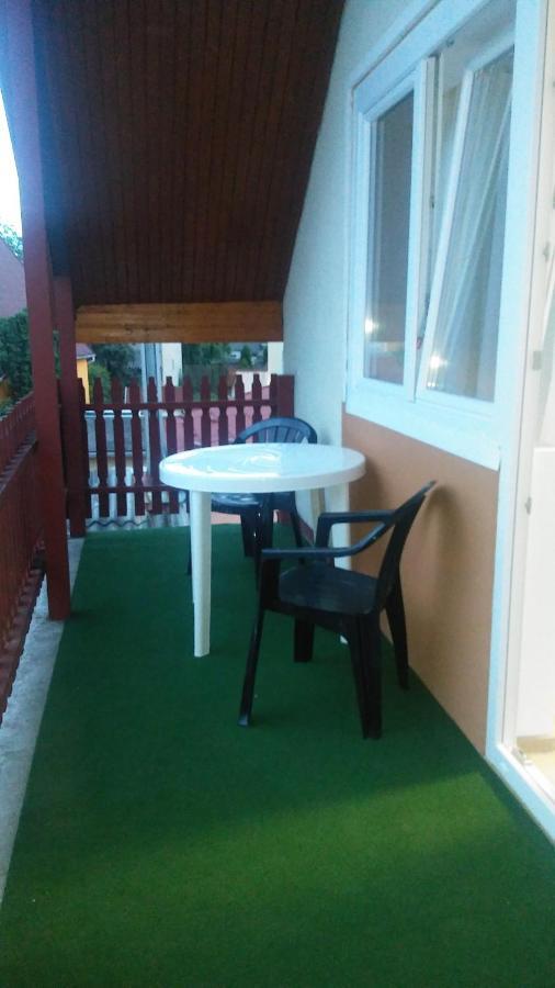 Elza Vendeghaz Apartment ชารอชปาตัก ภายนอก รูปภาพ